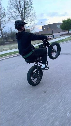 ai generated #ridstar #electricbike #ebike #bikelife #surron #wheelie