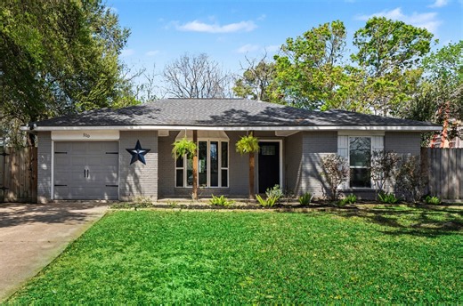 510 Brandywyne Dr, Friendswood, TX 77546 - MLS 73033642 - Coldwell Banker