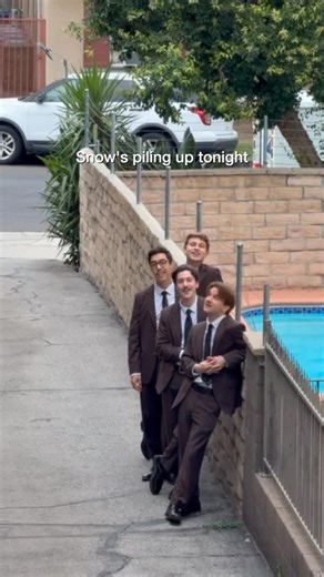 The Bean Tones on Instagram: "Attention all you swing dancers! We wanna see you bust a move to our new original Christmas tune “Swing Dancing ‘Round the Christmas Tree” because we can’t dance. But the vibe of the song is very gregarious bodacious flirtatious fun and in a way that standing in our driveway doesn’t quite communicate. We can sing and play our instruments pretty good tho! See us live at @themintla this Sunday at 7! Ticket link in bio! #vocaljazz #vocalharmony #jazz #singing #vocalqua