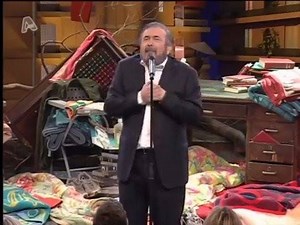 Χαμογελάστε Ανέκδοτα από την εκπομπή του Λάκη Λαζόπουλου Αλ Τσαντιρι | Medlabnews.gr Ιατρικα Νεα