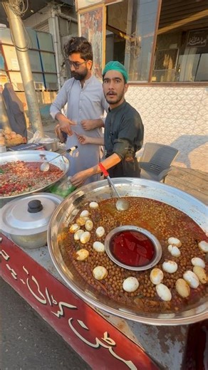 🥚🔥 Spicy Channa Eggs Selling on Roadside | Desi Street Food Pakistan 🇵🇰
