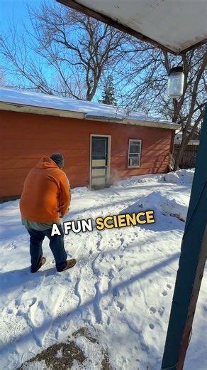 Minnesota Cold Turns Boiling Water Into Instant Snow ❄️ 😳