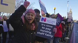 UK nurses walk out for first time in NHS history