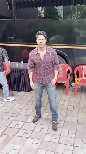 #foryou #foryoupage #bollywood #varundhawan