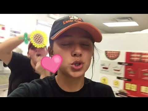 HOW TO MAKE A LITTLE CAESARS PIZZA