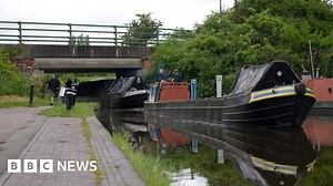 Narrowboats take on 24 hour Birmingham Canal Navigations challenge