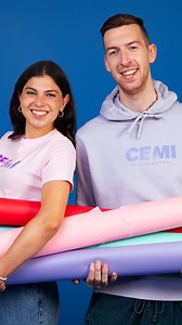 CEMI CHALLEGE! 🏆 Over hoe veel schoendozen gaan ze kunnen springen denk je? 🤩 Shop nu de nieuwe CEMI collectie online & in de winkels. 💜 #challenge #cemi #celinedept | Torfs