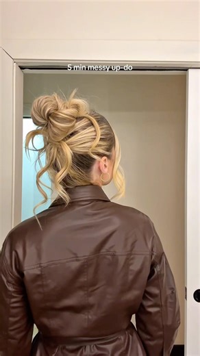 simple and easy messy bun #hairtutorial
