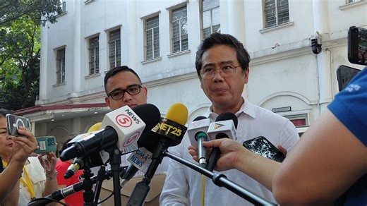 'JIMMY BONDOC, NAGHAIN NG COUNTER AFFIDAVIT HINGGIL SA REKLAMONG SEDITION KINAKAHARAP' PANOORIN: Naghain ngayong araw ng 'counter-affidavit' sa Department of Justice ang singer, songwriter na si Jimmy Bondoc hinggil sa isinampang 'sedition complaint' laban sa kanya. | via Bombo Grant Hilario #JimmyBondoc #BastaRadyoBombo #BomboRadyoPhilippines | BOMBO RADYO PHILIPPINES