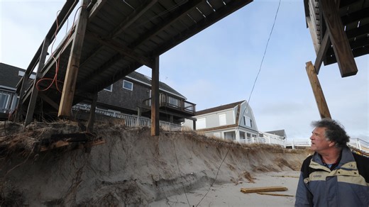 Local Oscar winner, erosion, Wimpy's stays: Cape Cod Times top stories