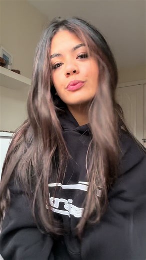 JULIA (@juliaa.natalia)’s videos with original sound - CJ is just testing stuff - Aniaaa