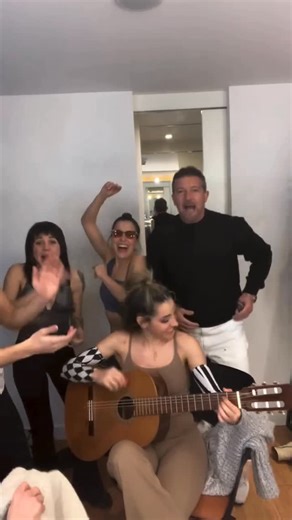 Antonio Banderas on Instagram: "La familia Godspell contagiada de alegría navideña en un alarde interpretativo. ¡Qué disfrutes de estas fiestas! #villancicos #navidad @teatrodelsoho @caixabank #malaga"