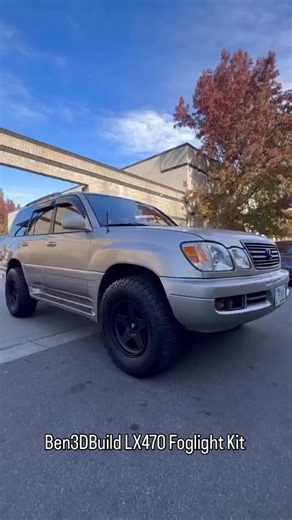 Clean LX470s never get old This one’s running our Ben3DBuild-BenOptix Foglight Kit for that OEM look with a serious upgrade in usable light. Big thanks to @rpmoffroadgarage for the killer shots. Built for performance. Engineered for enthusiasts. | Ben3DBuild