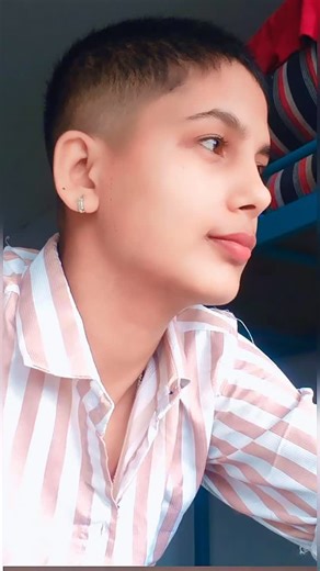 ✂️ on Instagram: "When @official_tomboy3012 shaved her head 😍♥️ . . #shorthaircut #haircut #bald #baldisbeautiful #baldgirl #baldgirls #shavedhead #shavedhair #headshave #baldhead #nohairdontcare #girlswithshorthair #girlswithbuzzcuts #shorthairdontcare #girlswithshavedheads #ganji #takli #shorthairislove #shorthairisloveindia"