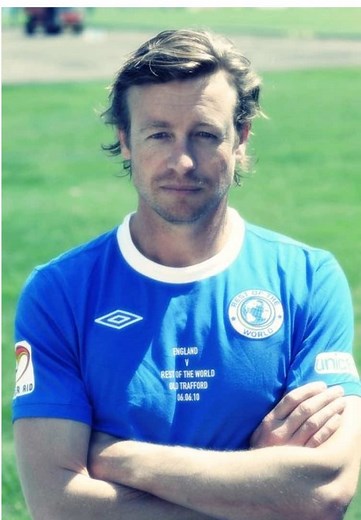 Simon Baker's Football Skills Shine More Than Cristiano's