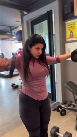 Let's check my gym jogging fit check, and seeing her body makes people completely lose contro#gym