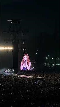 #Shakira sings ‘Where are you, my heart’ at the GNP Stadium