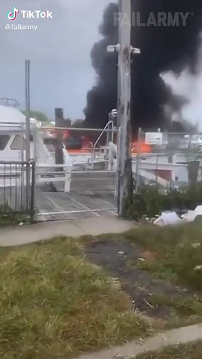 Yeah, that ain't good. 😬#FailArmy ..#fire #fails #boatfire #boats #failvideo