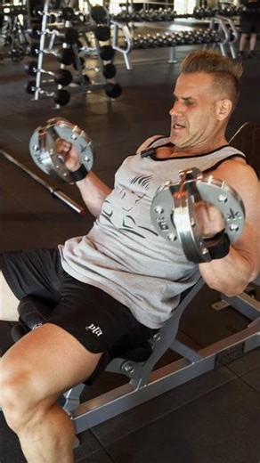 HOW TO BUILD MASSIVE BICEPS | INCLINE CURLS