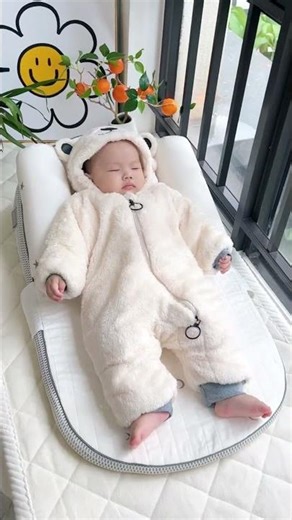 The Inclined Baby Nest That Helps Babies Sleep Better Than Ever#shorts #babycare #momlife