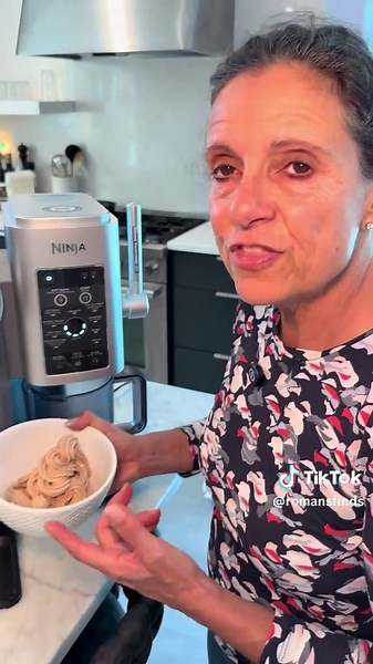 Healthy Homemade Ice Cream Recipes for Christmas Gifts