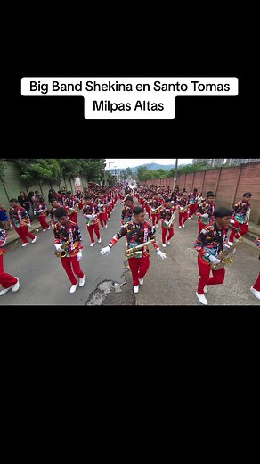 @BIG_BAND_SHEKINA en el aniversario del Colegio Saber y Gracias , Fire Lion Msrching Band