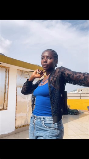 Petit cours du dimanche 📚….. Urbane (adjectif peut connu) Définition : Qui est poli, courtois et élégant dans sa manière de parler ou d’agir. Exemple : Elle a répondu avec un ton très urbain. PS: tu vois que urbain peut être utilisé de manière différente non..? Me remercie pas 🥴 #pourtoi #viral #funny #cotedivoire🇨🇮 #apprentissage