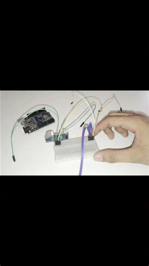 Arduino Uno distance sensor controls 3 LEDs automatically #Arduino #DIY #Electronics