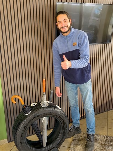 Transformez un pneu usé en porte-parapluie : DIY