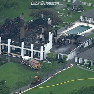 255K views · 1.9K reactions | Fire destroyed the mansion at what was once known as White House Ranch in Friendswood. Investigators are still trying to determine the cause. | KPRC2 / Click2Houston | Facebook