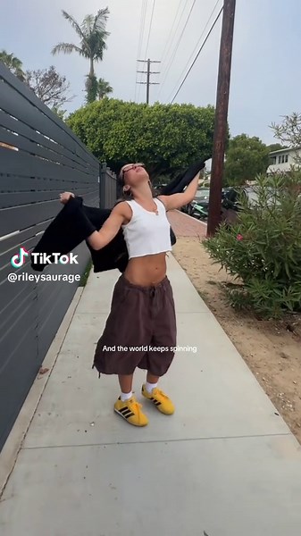 Am i a taylor fan now????????? | Taylor Swift