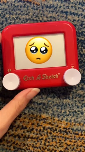 with all my #emoji #art >> you knew this was coming 😅 .... #🥺 #etchasketch #somethingyoulearned #artistoftiktok #foryou #fypツ