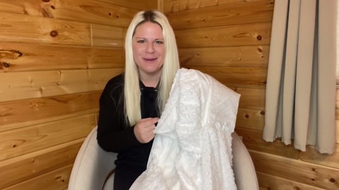 Tufted Dot Bed Skirt Queen Size,Ruffled Bed Skirt with Split Corners, Queen Bed Skirt 16 Inch Drop, Boho Queen Size Bed Skirt White for Ruffled Bed Skirt with Split Corners, Bed Skirt Queen Size