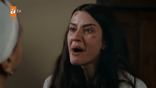 Mar Negro | Fugitiva – Capítulo 18 | Doblado #MarNegro #SenAnlatKaradeniz | Atv Español