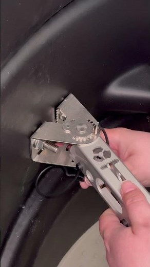 Aligning the radar level sensor