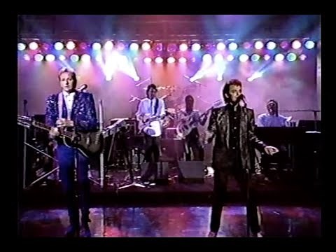 Air Supply Live on Late show w/Joan Rivers 1986 - "One More Chance" featuring Tim Godwin solo
