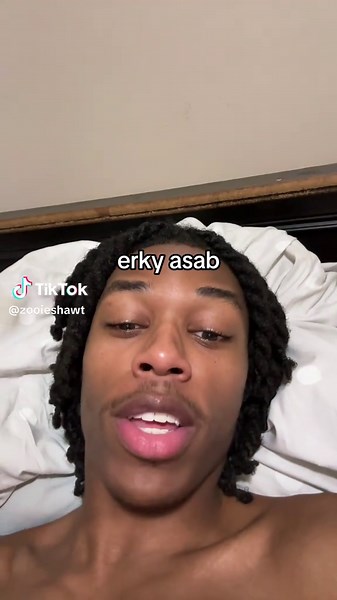 smooch (@zooieshawt)’s videos with original sound - smooch