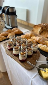 Something a little different in the Hayloft this morning. 🥂 A pre @yorkraces birthday breakfast. What better way to start a day at the races! 🐎 #races #horseracing #yorkraces #raceday #breakfast #birthday #birthdaybreakfast #freshfood #eggs | Farmer Copleys