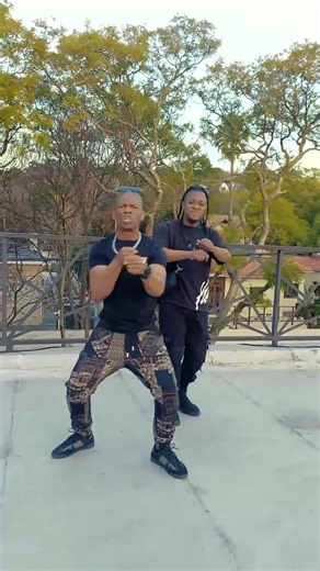 Sdudula on rooftop alongside Ben Major singing their new hit song, listen to this.