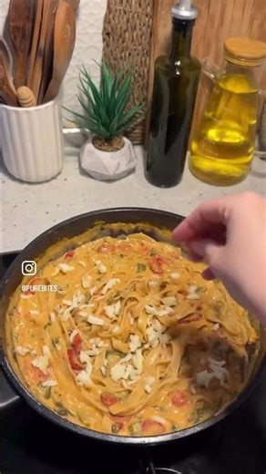 Bu kadar kolayını denemediniz! 🍝 #makarnasosu #makarnatarifi #soslumakarna #tarif