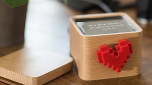 Send messages to loved ones who are far away with the Lovebox