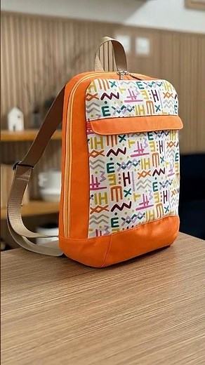 Get the free pattern & full tutorial on Miko Craft Channel #bagmakingtutorial #handmadebags #sewing