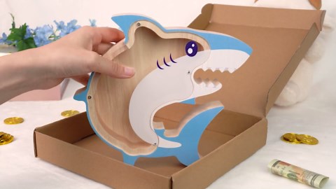 Wooden Shark Piggy Bank for Kids, Shark Kids Piggy Bank with Acrylic Panels, Unbreakable Toddler Money Box for Boys Girls, Large Boys Saving Coin Jar, Birthday Easter Gifts, Educational Toys