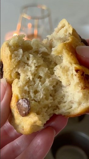 No Sugar Banana Muffin That Tastes Like Starbucks 🍌✨