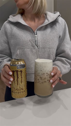 CRYSTAL CHLOE on Instagram: "Let’s make a Caramel Cloud Mean Bean Java Monster: ☁️☕️✨☁️☕️ - 1 can Monster Java Mean Bean @monsterenergy - Ice - Drizzle of caramel syrup ☁️Cloud foam☁️ - a dash of whipping cream - a splash of vanilla coffee creamer - frothed together until fluffy #lifestyle #drinkrecipes #coffee #energydrink #trending"