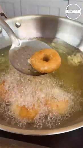 Tasty doughnuts using bread trick