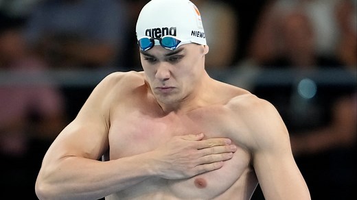 The reason why aquatic athletes slap themselves before races explained