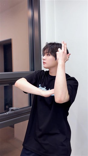파라파라나 춰야겠다 #StrayKids #스트레이키즈 #리노 #LeeKnow #YouMakeStrayKidsStay