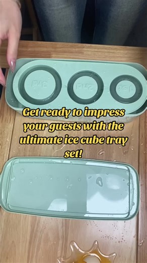 Get ready to impress your guests with the ultimate ice cube tray set!#IceCubeTray #IceCubeTray #EasyToUse #icecream