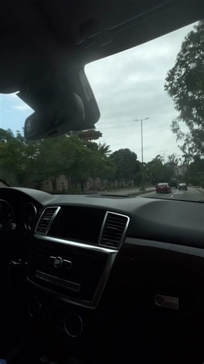 Prudential Fashion Academy: Prom Looks that Sparkle